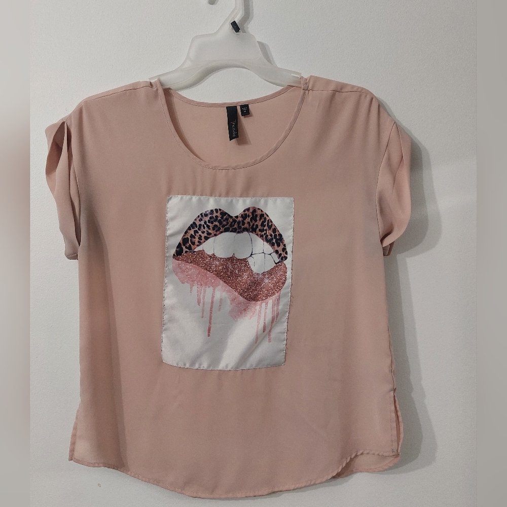 Trende Blouse Color: Palid Rose Size: M